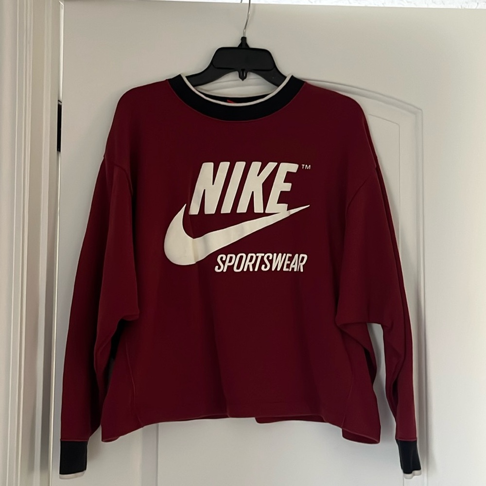 Nike Sportswear Crewneck Sweatshirt Ecru Maroon/Black/White Womens Large